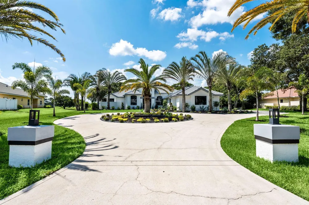 11690 STONEHAVEN WAY West Palm Beach, FL 33412