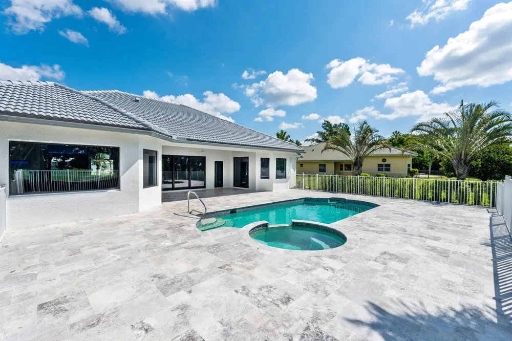 11690 STONEHAVEN WAY West Palm Beach, FL 33412