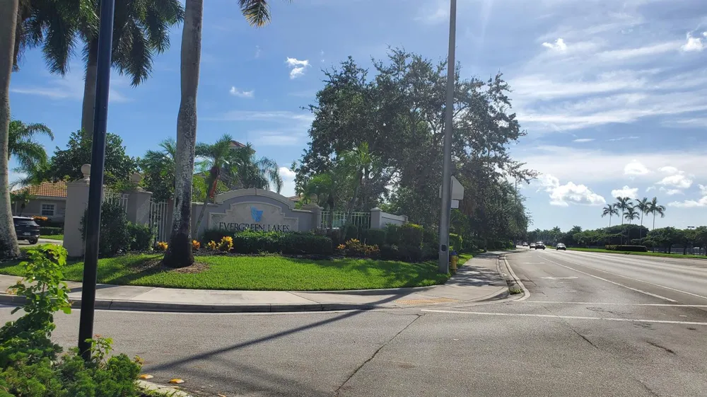 5011 WILES ROAD #104 Coconut Creek, FL 33073
