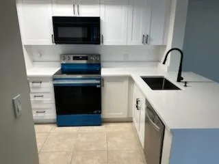 5011 WILES ROAD #104 Coconut Creek, FL 33073