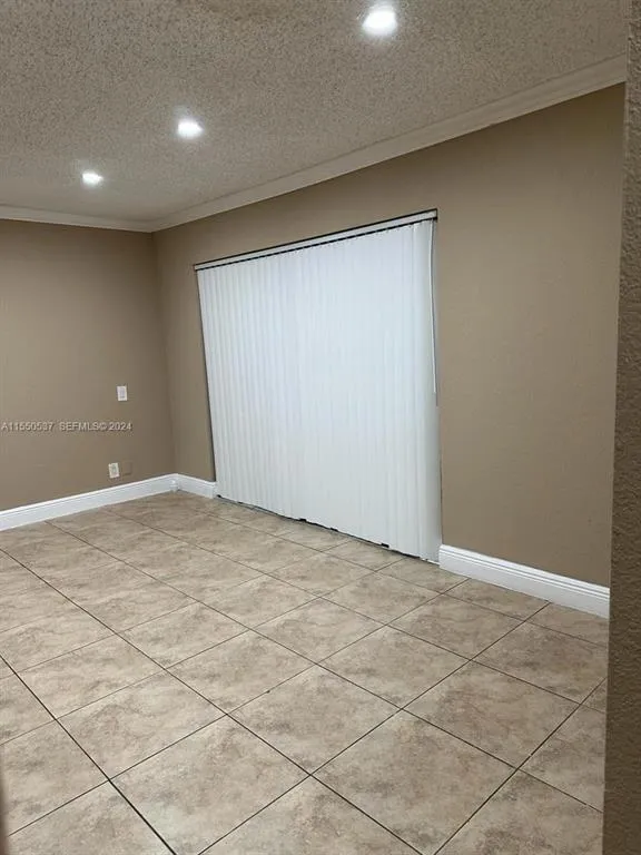 4533 TREEHOUSE LANE #H Tamarac, FL 33319