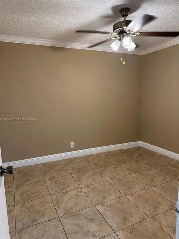 4533 TREEHOUSE LANE #H Tamarac, FL 33319