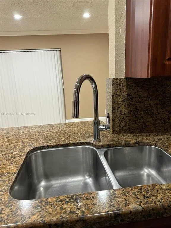 4533 TREEHOUSE LANE #H Tamarac, FL 33319