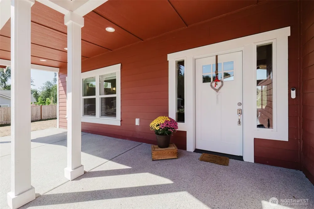 1726 Lilypad Place E Port Orchard, WA 98366