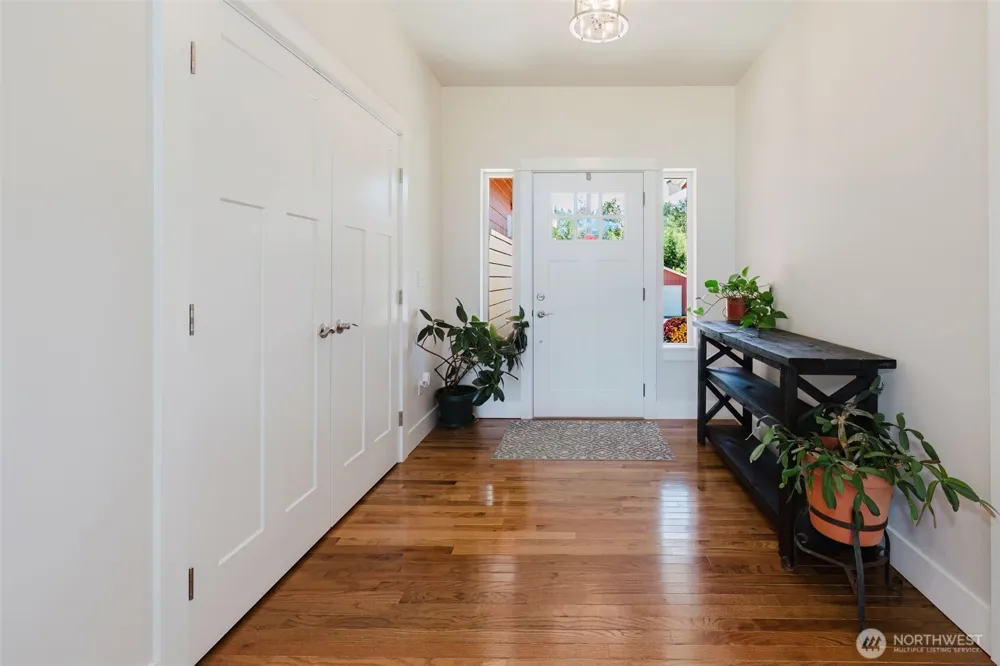 1726 Lilypad Place E Port Orchard, WA 98366