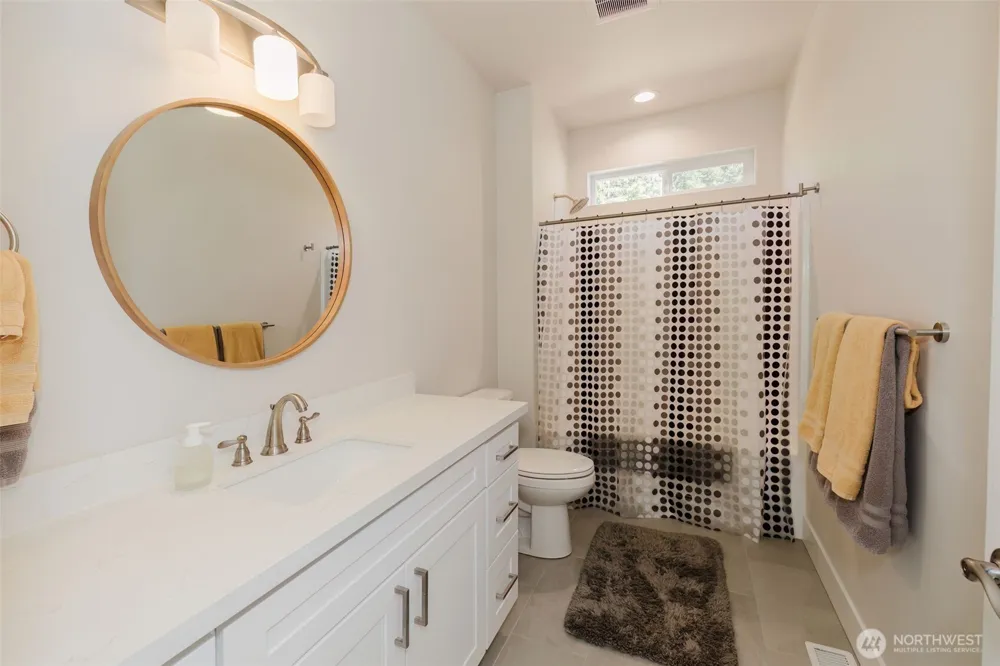 1726 Lilypad Place E Port Orchard, WA 98366