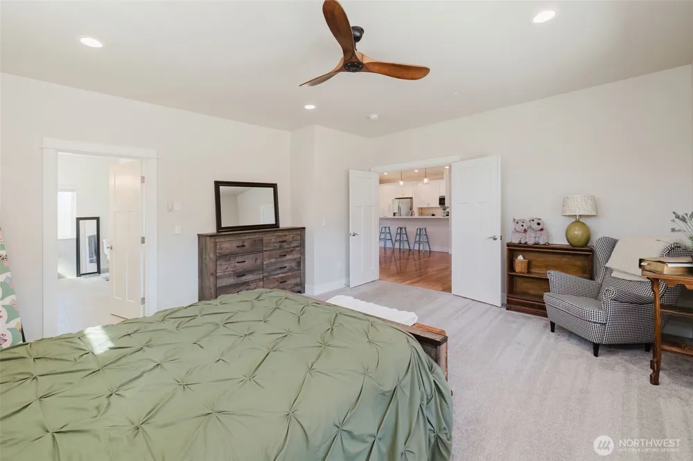 1726 Lilypad Place E Port Orchard, WA 98366