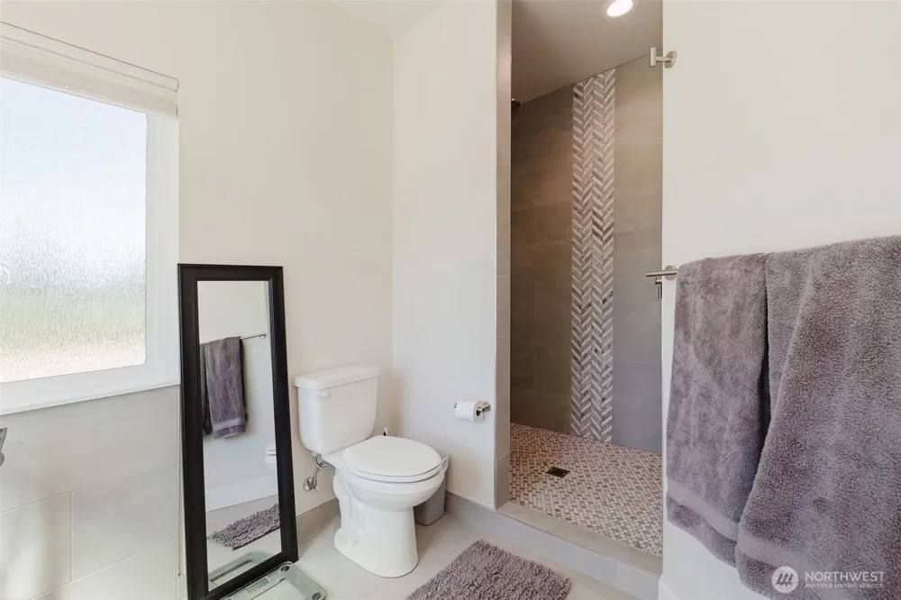 1726 Lilypad Place E Port Orchard, WA 98366