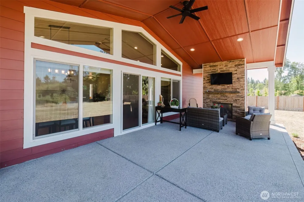 1726 Lilypad Place E Port Orchard, WA 98366
