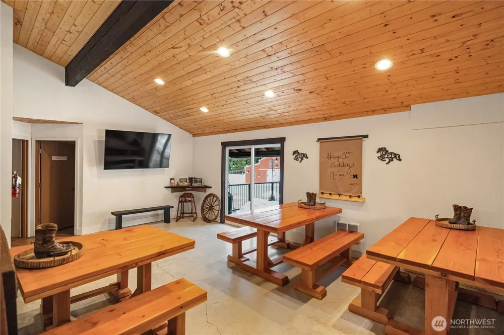 182 Silver Ridge Ranch Road Easton, WA 98925