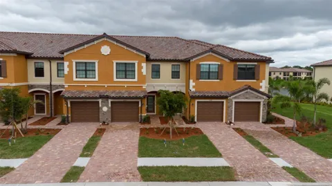 20450 LAGENTE CIRCLE