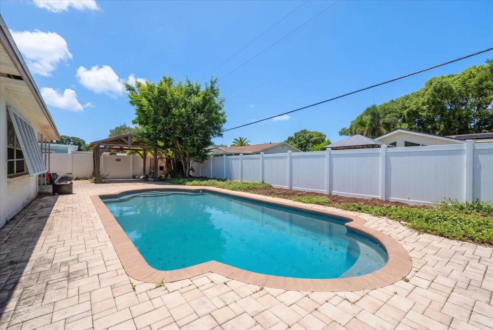 10928 118TH STREET Seminole, FL 33778