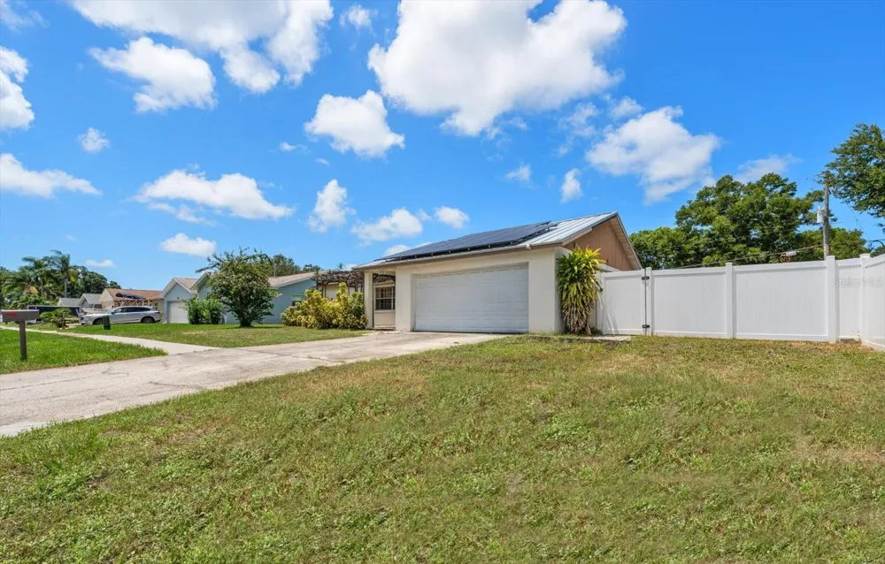 10928 118TH STREET Seminole, FL 33778