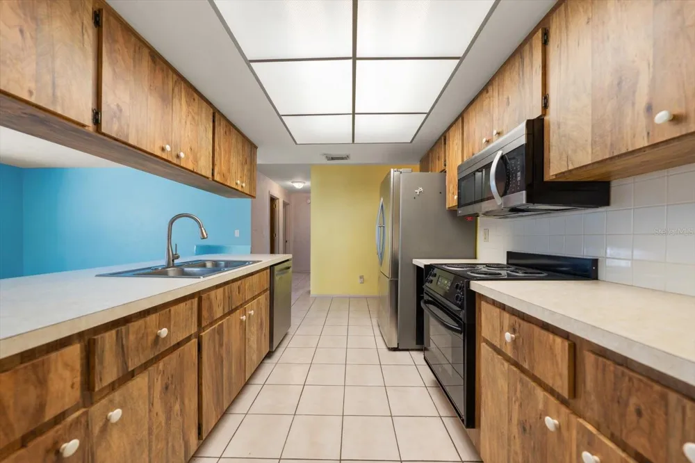 10928 118TH STREET Seminole, FL 33778