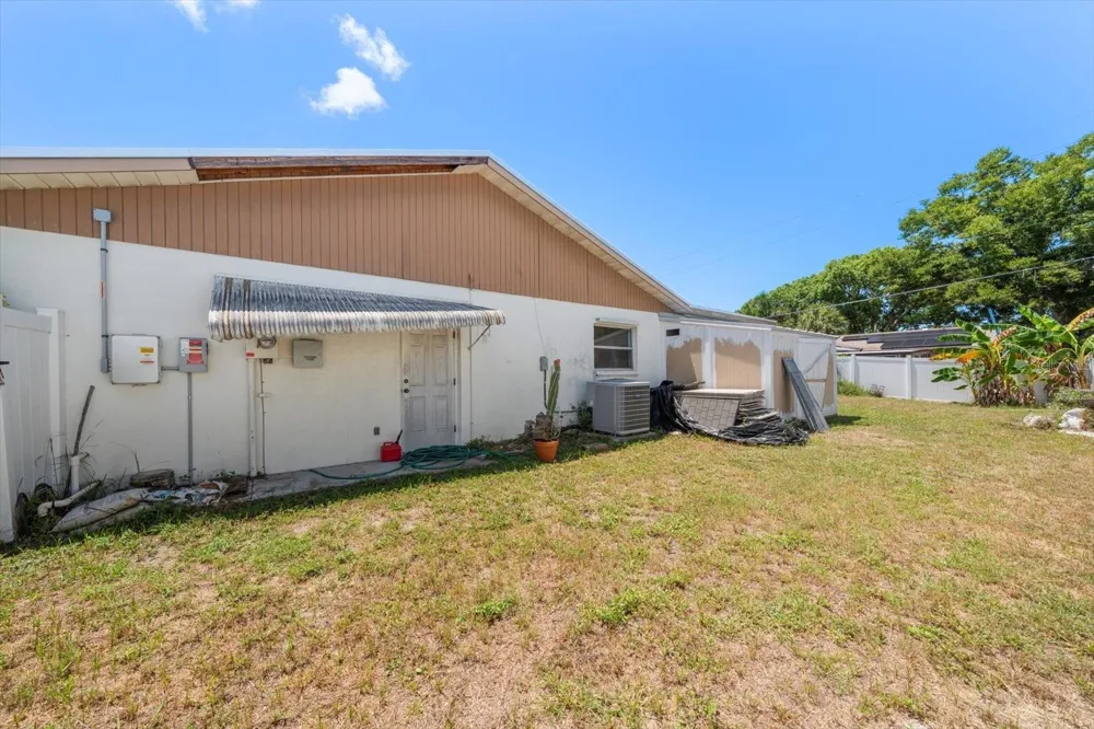 10928 118TH STREET Seminole, FL 33778