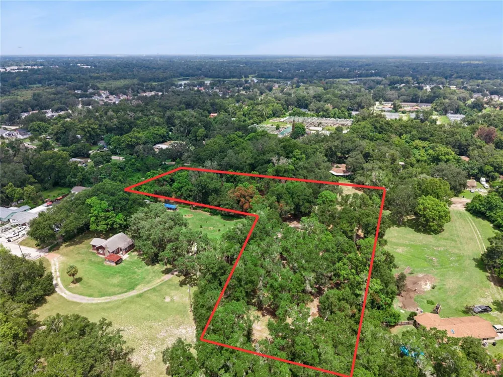 860 E LISA LANE Apopka, FL 32703