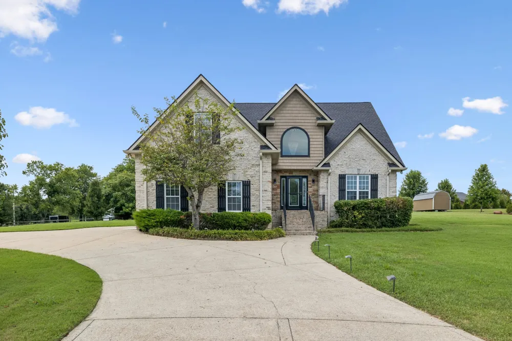 1014 Cabriolet Ct Gallatin, TN 37066