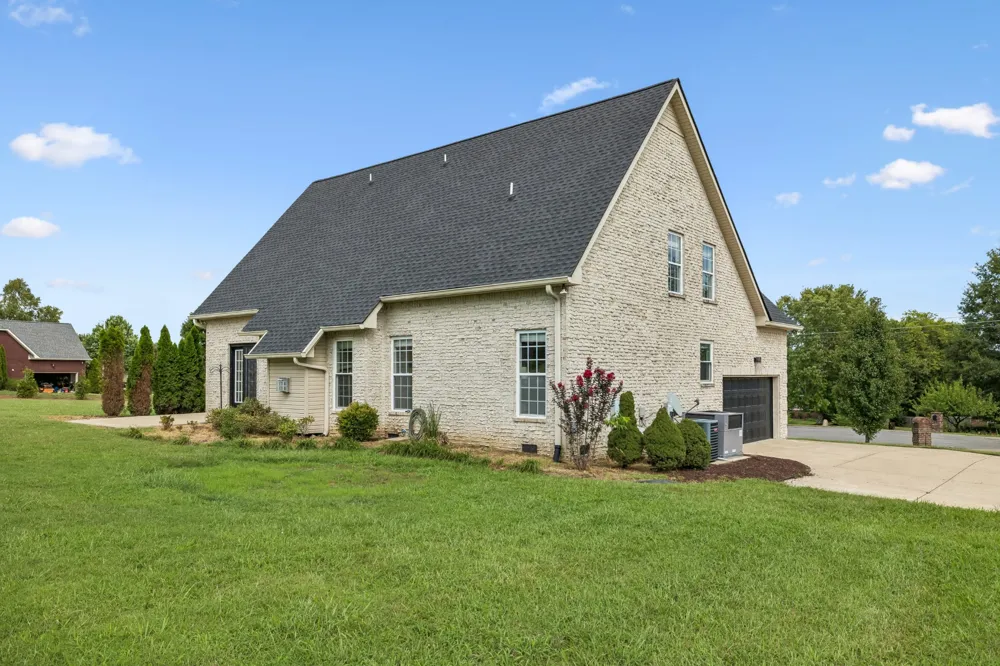 1014 Cabriolet Ct Gallatin, TN 37066