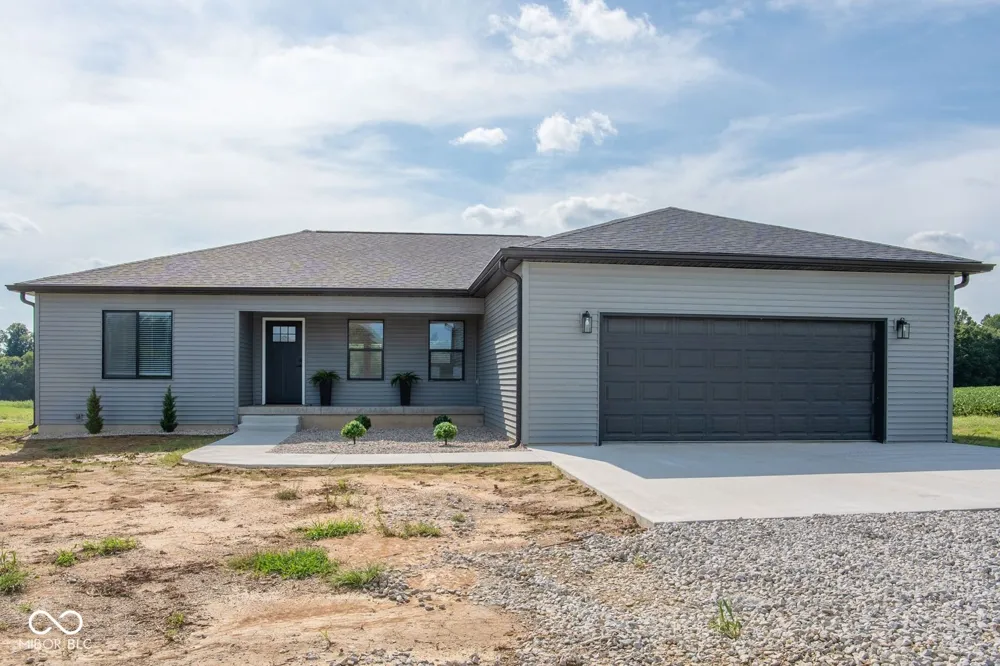 8826 S 450 W Rosedale, IN 47874