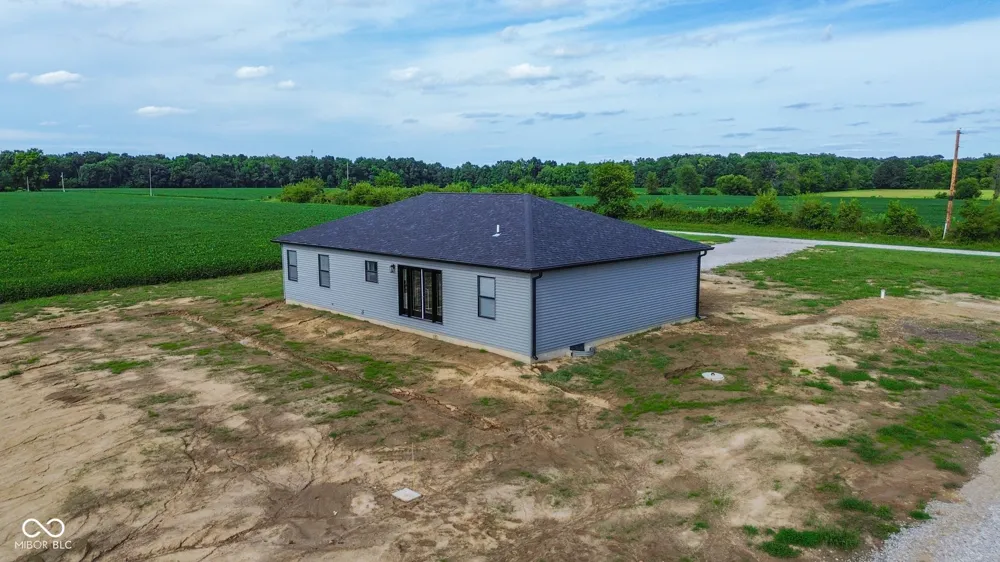 8826 S 450 W Rosedale, IN 47874
