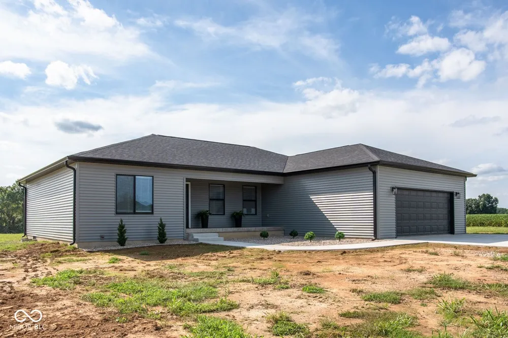 8826 S 450 W Rosedale, IN 47874