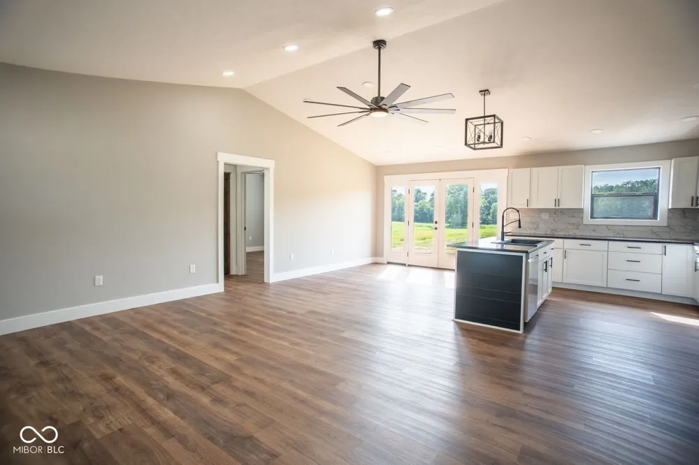 8826 S 450 W Rosedale, IN 47874