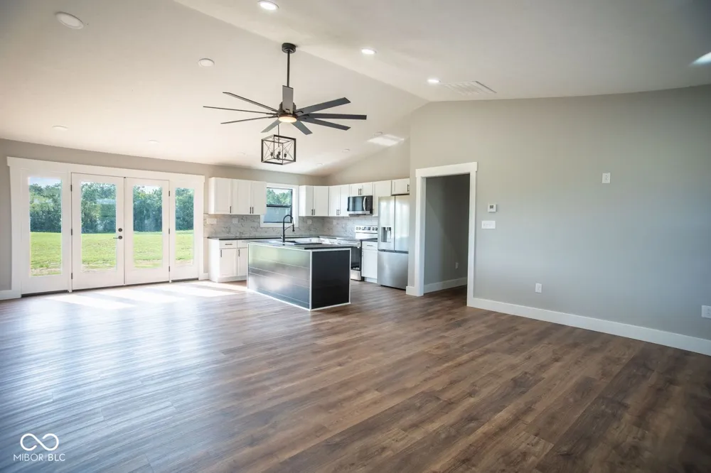 8826 S 450 W Rosedale, IN 47874