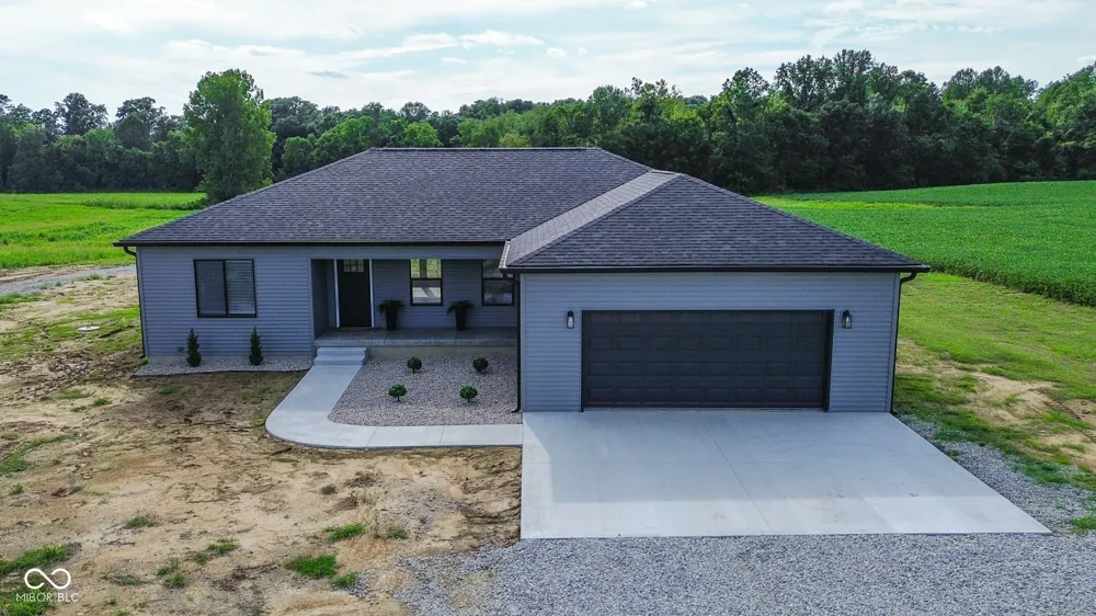 8826 S 450 W Rosedale, IN 47874