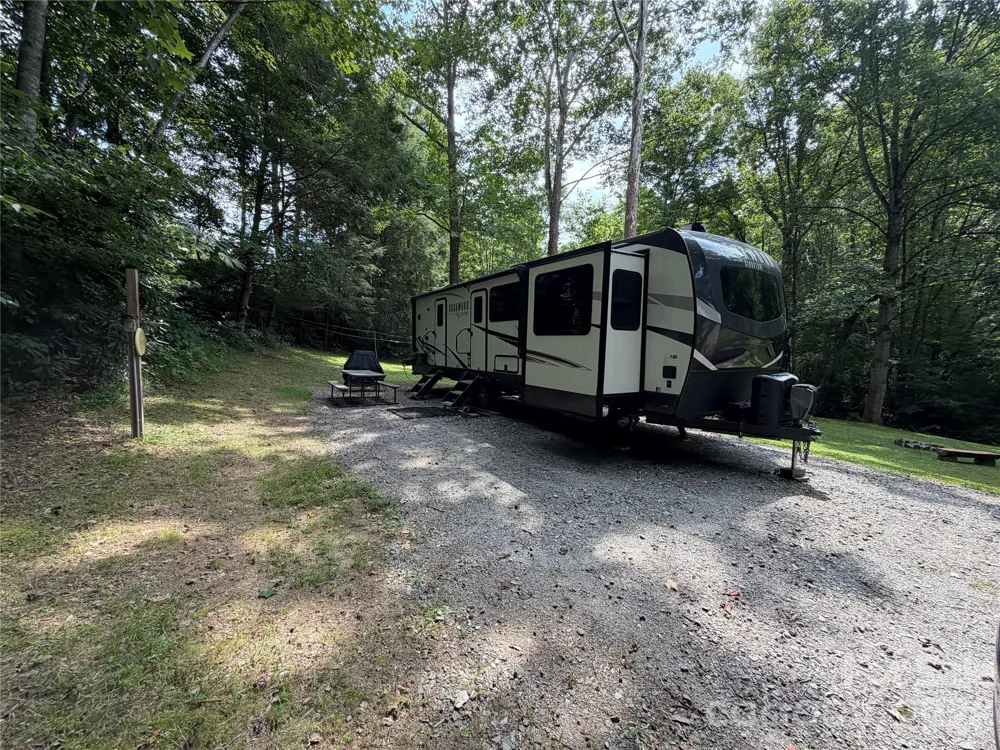 1921 Longbottom Road McGrady, NC 28649