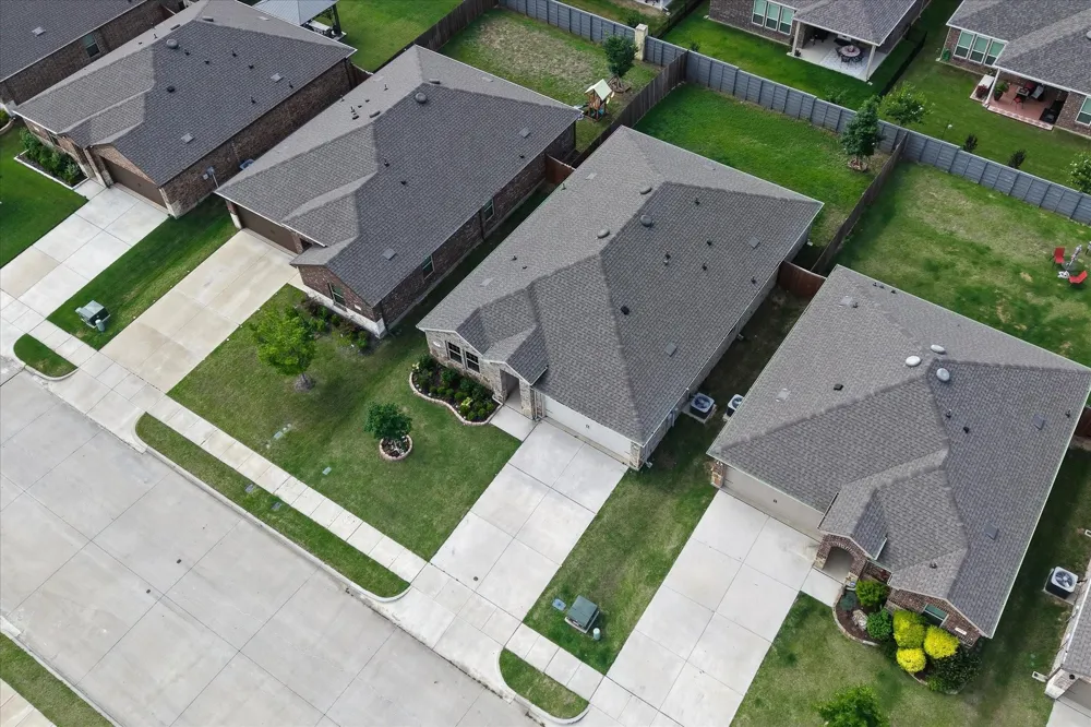 936 Glover Drive Aubrey, TX 76227