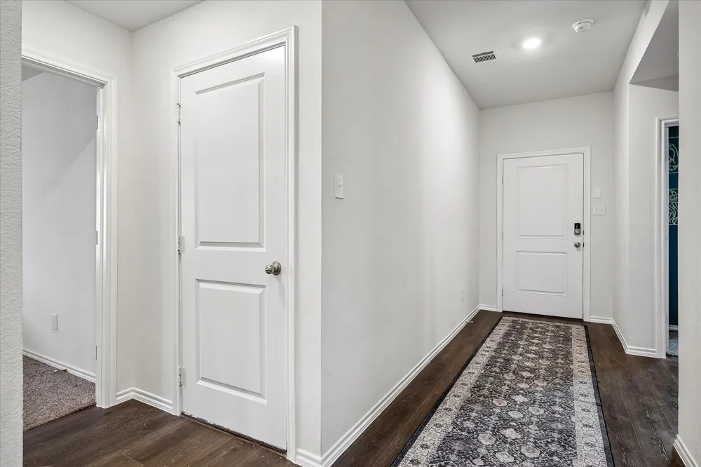 936 Glover Drive Aubrey, TX 76227