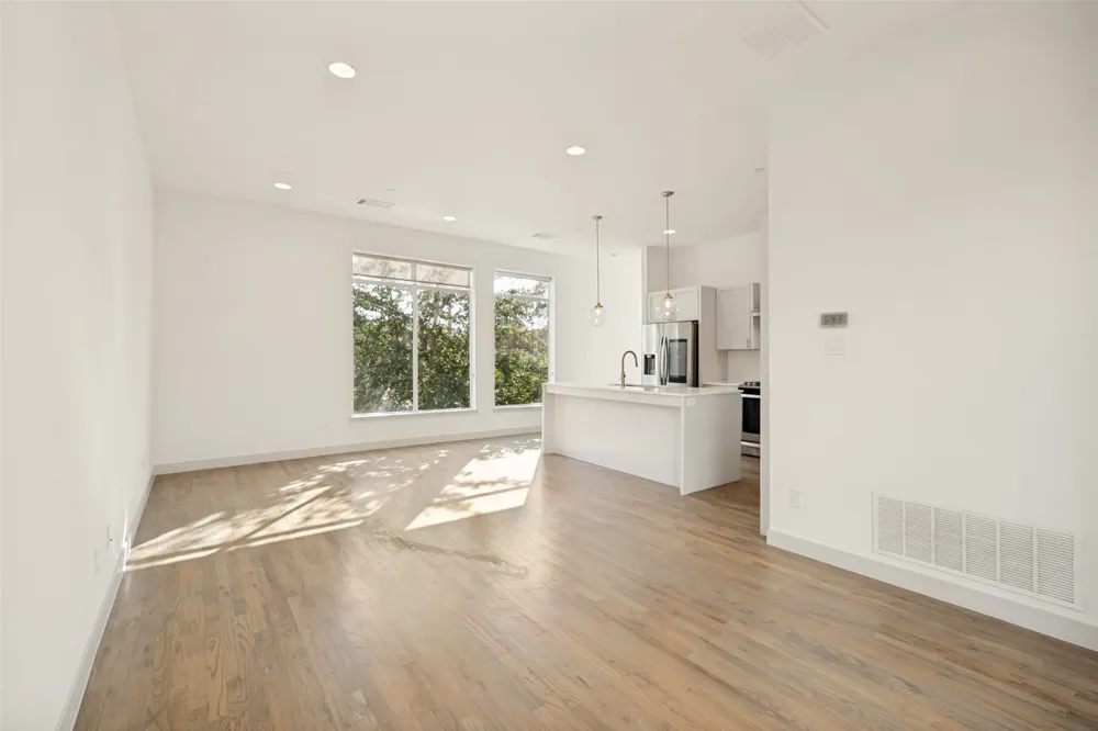 2103 Bennett Avenue #60 Dallas, TX 75206