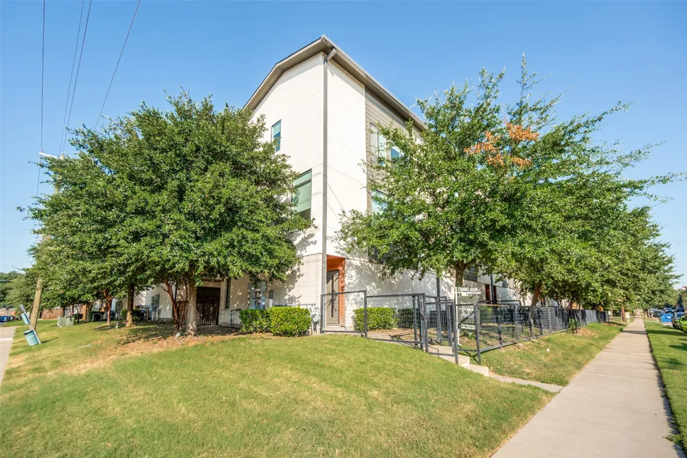 2103 Bennett Avenue #60 Dallas, TX 75206