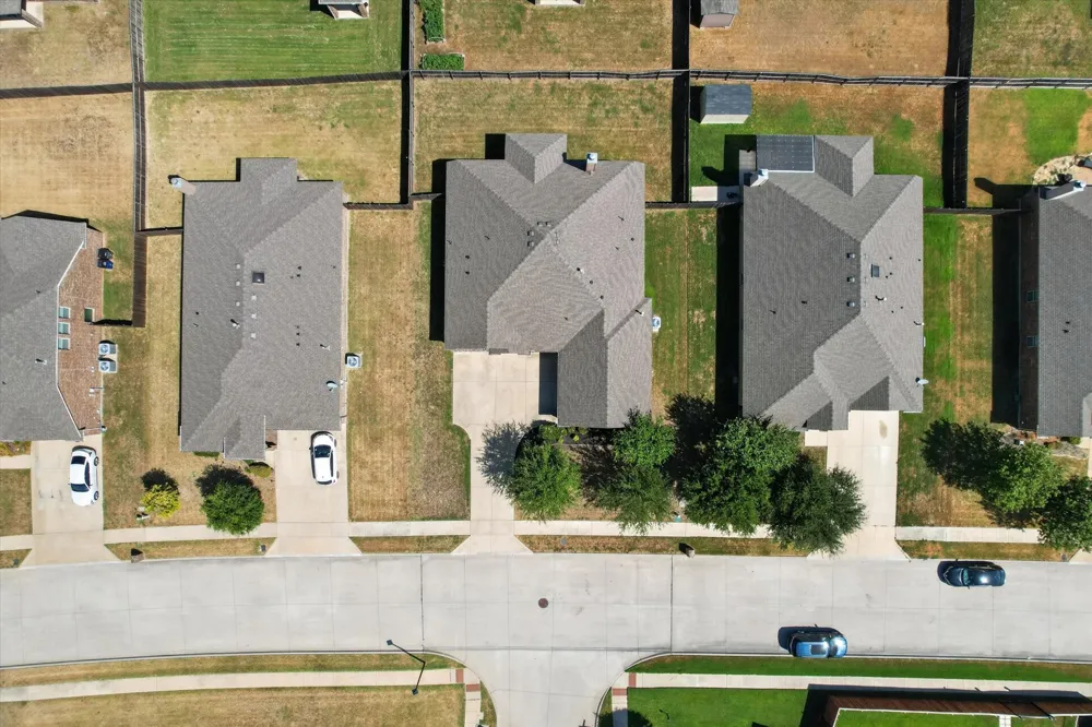 1107 Fairhaven Drive Glenn Heights, TX 75154