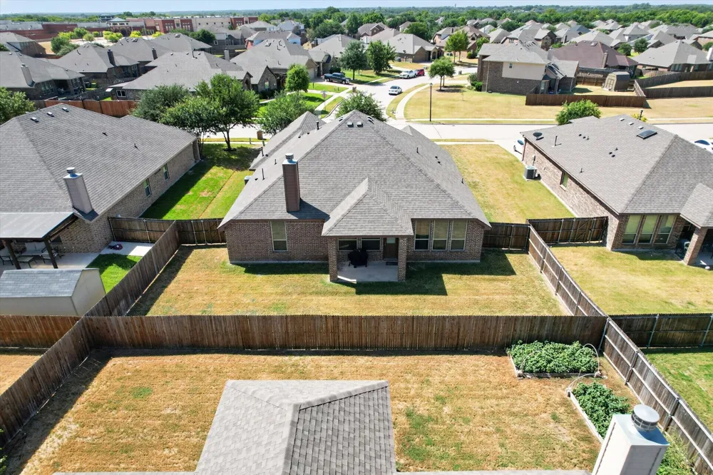 1107 Fairhaven Drive Glenn Heights, TX 75154
