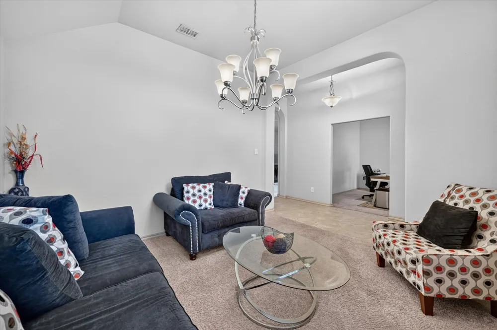 1107 Fairhaven Drive Glenn Heights, TX 75154