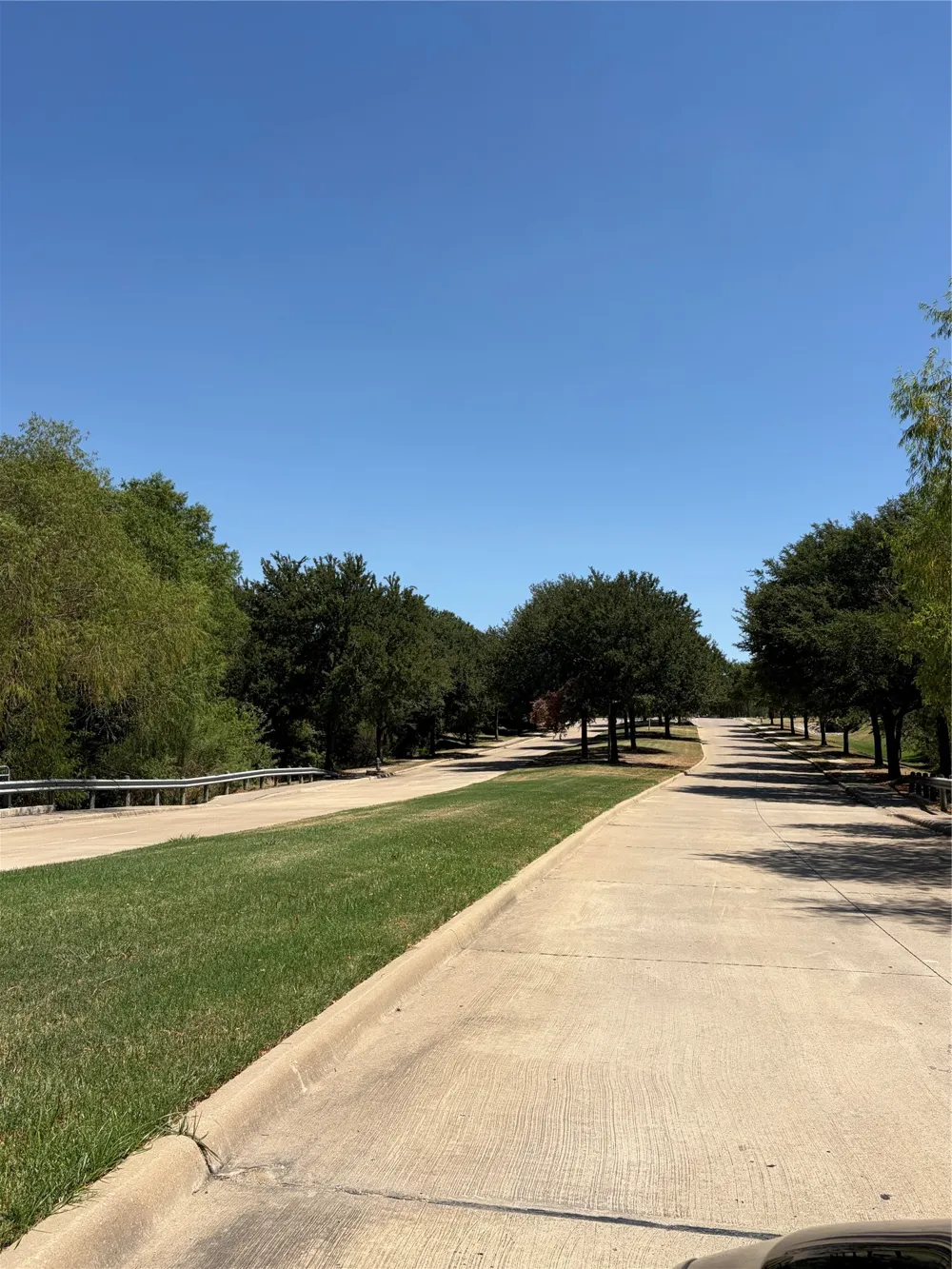 2487 Creekwood Drive Cedar Hill, TX 75104