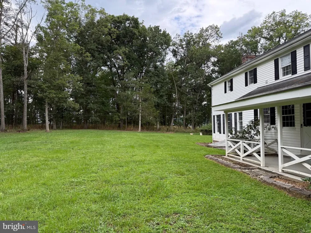 6859 US HIGHWAY 220 Old Fields, WV 26845