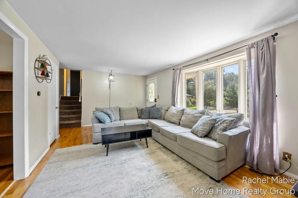 4774 Brookgate Drive NW Comstock Park, MI 49321