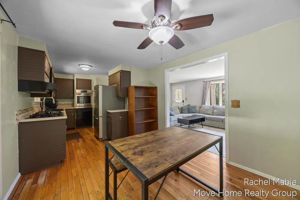 4774 Brookgate Drive NW Comstock Park, MI 49321