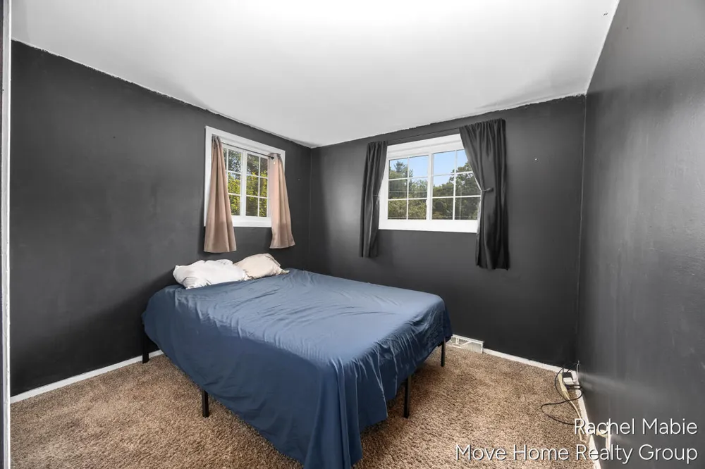 4774 Brookgate Drive NW Comstock Park, MI 49321