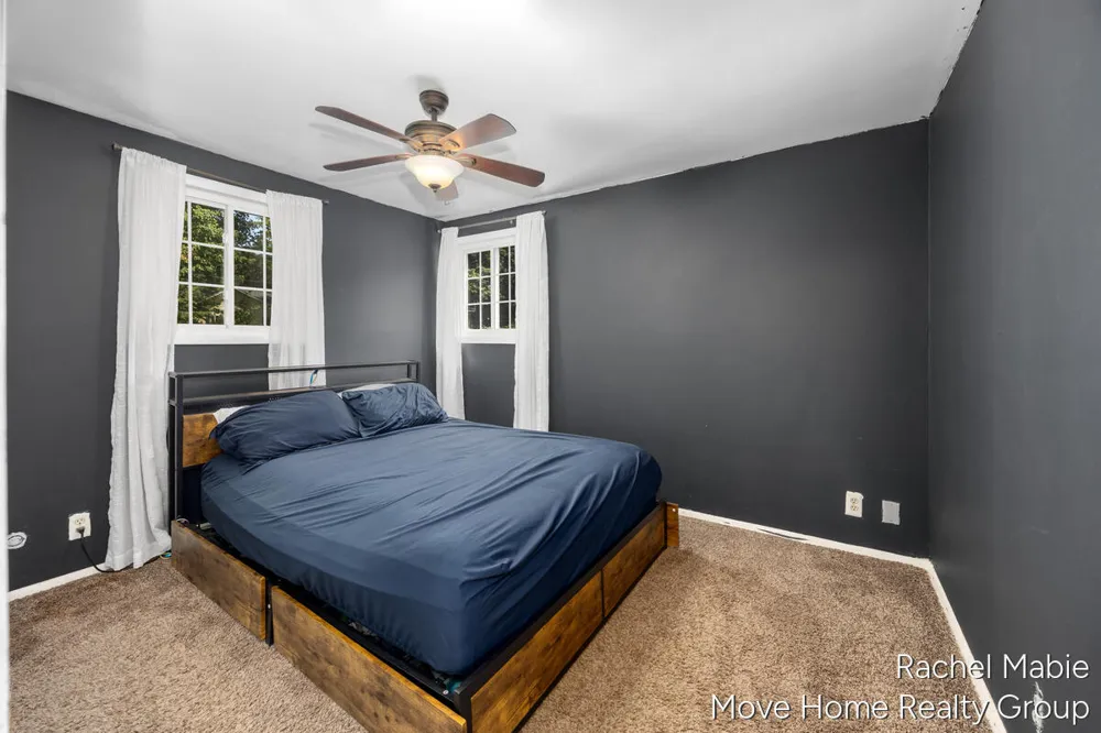 4774 Brookgate Drive NW Comstock Park, MI 49321