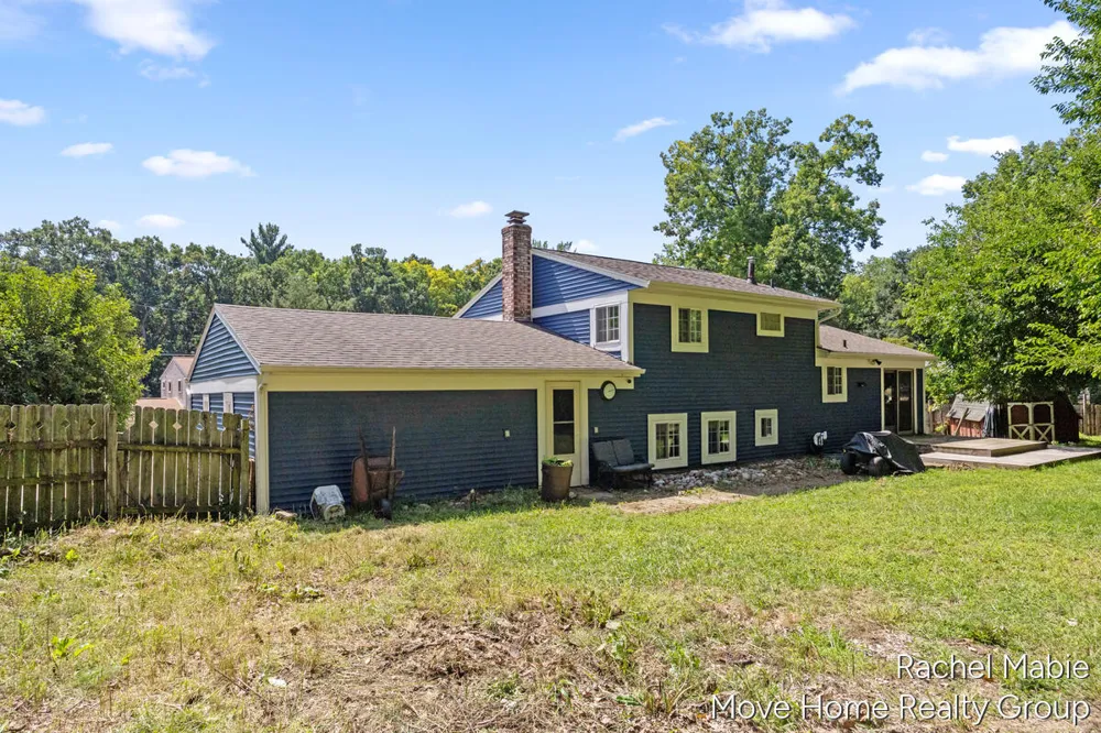 4774 Brookgate Drive NW Comstock Park, MI 49321