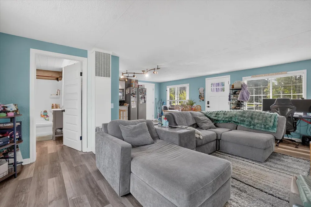 1790 Lakewood Drive Crystal, MI 48818