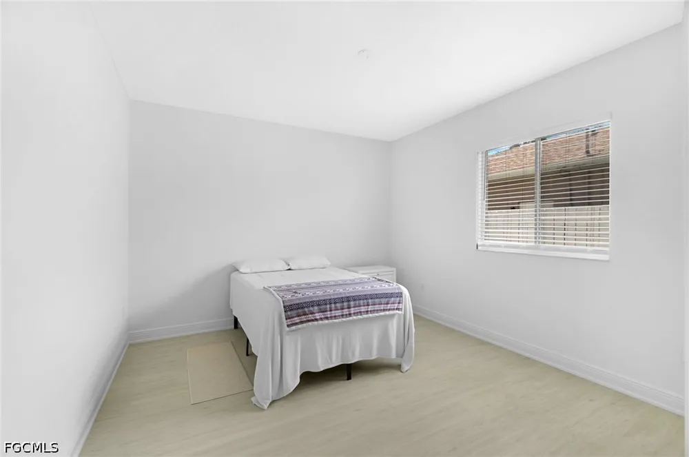 SE 19th Lane Cape Coral, FL 33990
