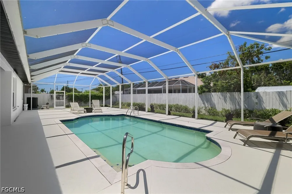 SE 19th Lane Cape Coral, FL 33990