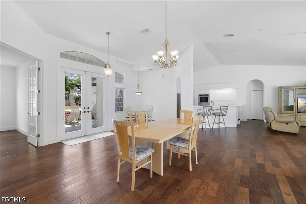 SE 19th Lane Cape Coral, FL 33990