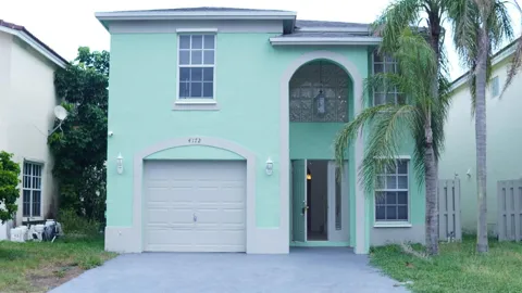 4172 Pine Hollow Circle