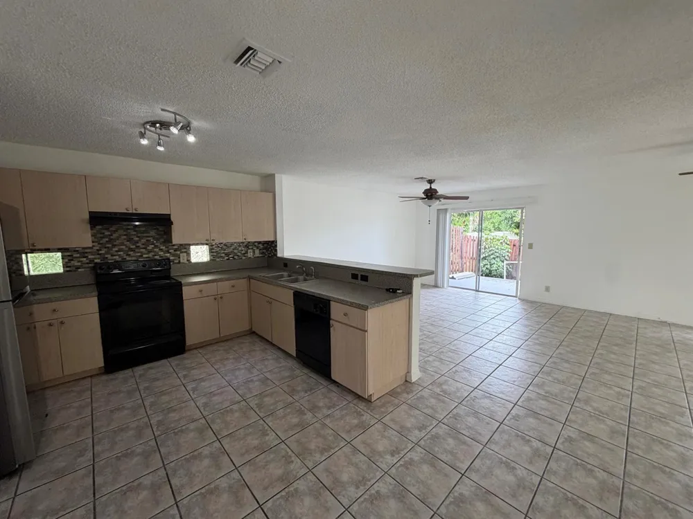 4172 Pine Hollow Circle 