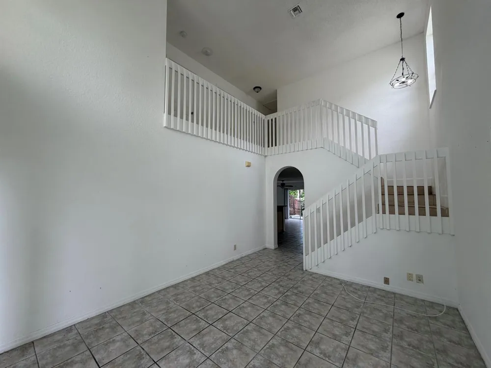 4172 Pine Hollow Circle 